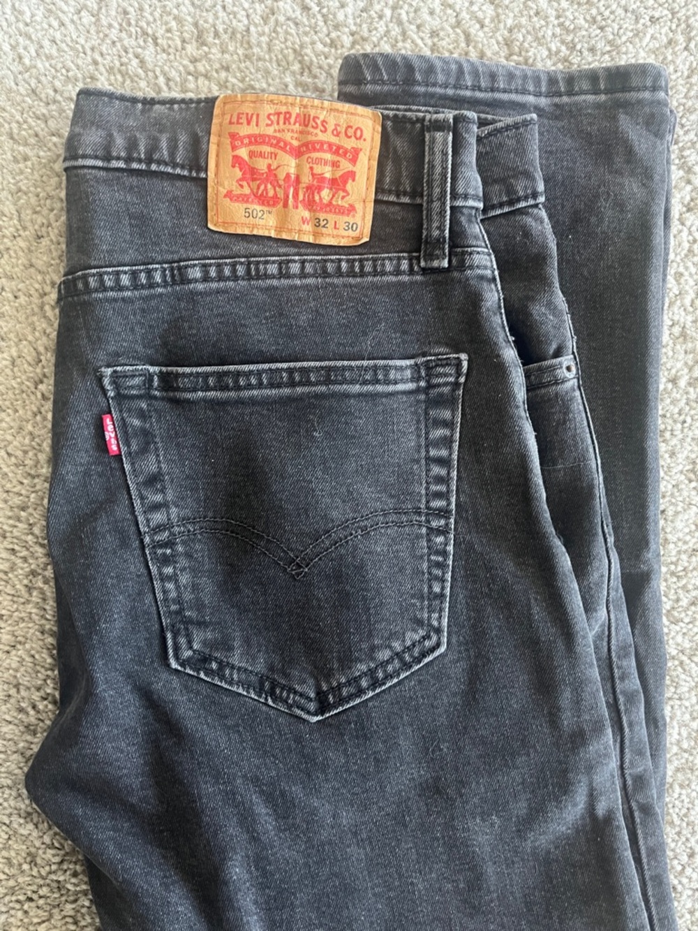 Levi's Men's Relaxed Black/Charcoal Jeans - 502 Style W32 L30